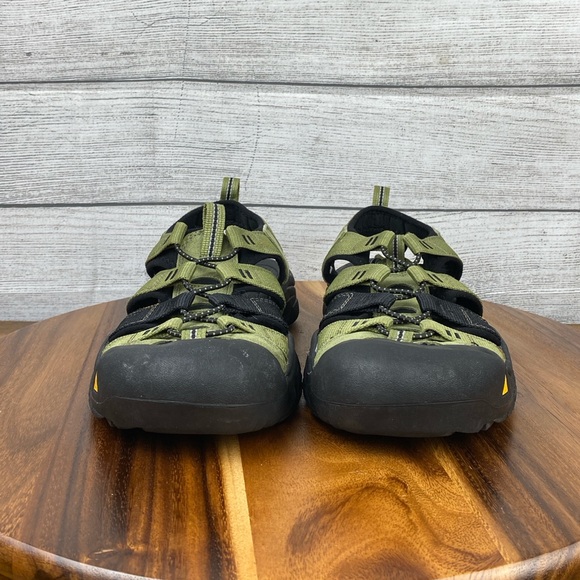 Keen Men’s Newport H2 Trail Water Sport Sandal Green Shoe Size 9 main image 4